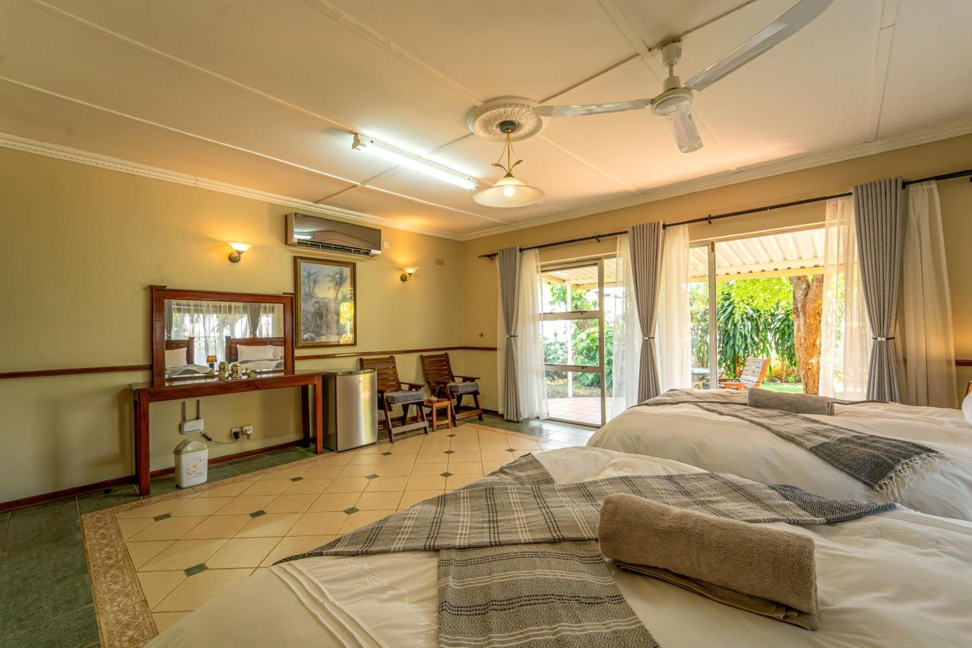 Room In Villa - Zambezi Family Lodge - Elephant Room Victoriafälle Exterior foto